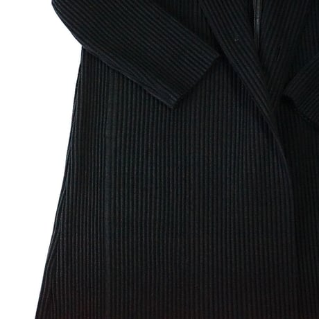 HOMME PLISSÉ ISSEY MIYAKE coat