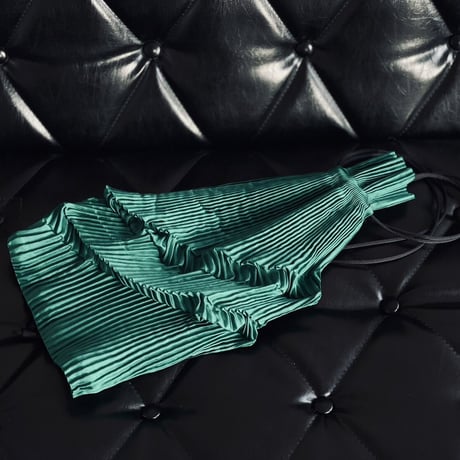新品 issey miyake pleats bag green