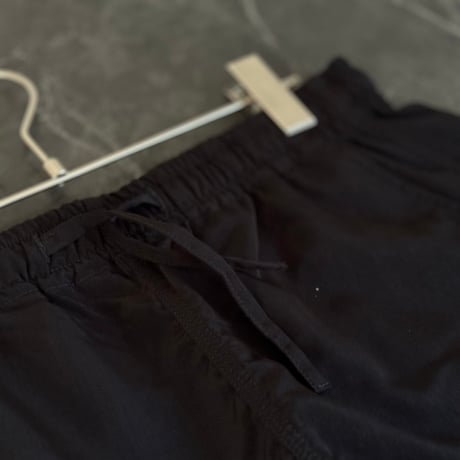 needles shorts S