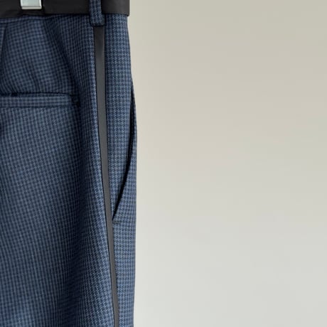 prada side line trousers 50