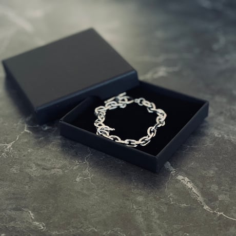 【final price】factory sample "T bar" bracelet