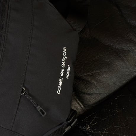 comme des garcons body bag black