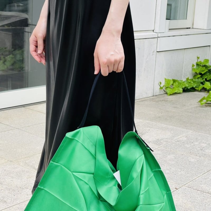 新品 isseymiyake × ittala pleats bag green | requ