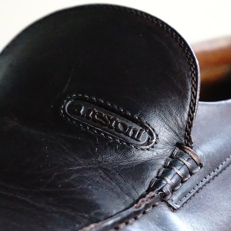a testoni leather shose