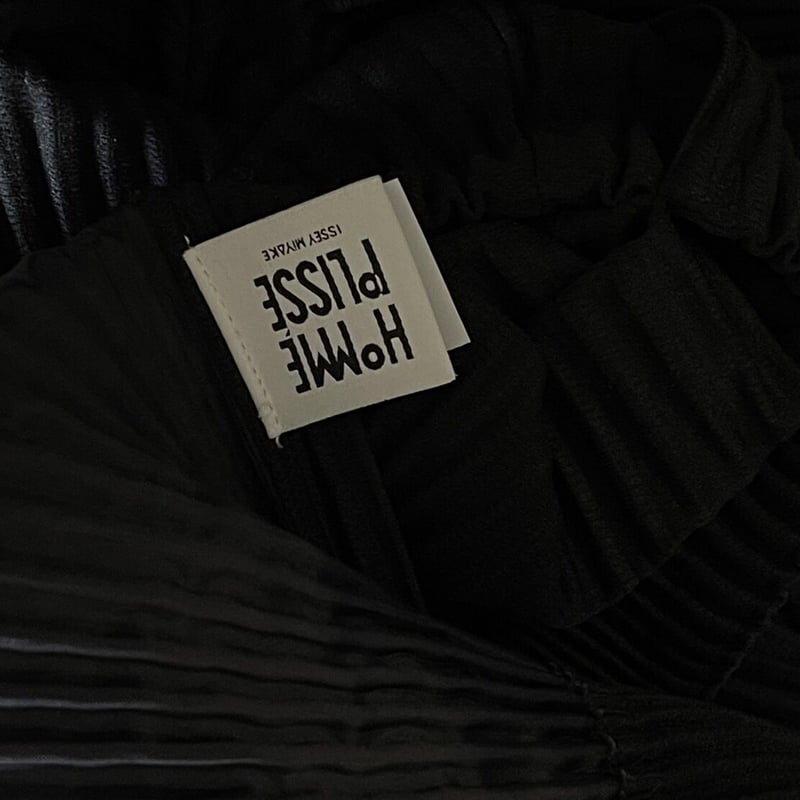 homme plisse issey miyake 2022aw tailed pleats homme plisse issey miyake 2022aw tailed pleats