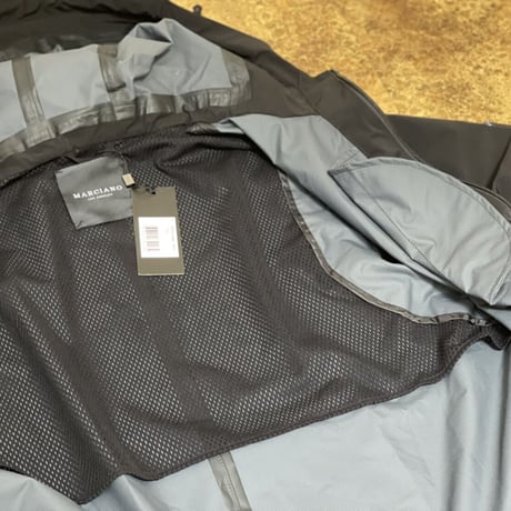 新品 marciano technical fablic coat
