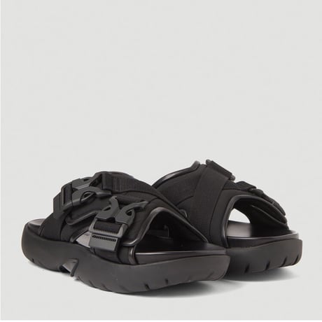 新品 bottega veneta buckle fastening sandals