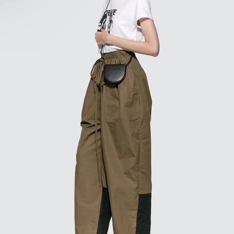 新品 loewe anagram leather shoulder pouch