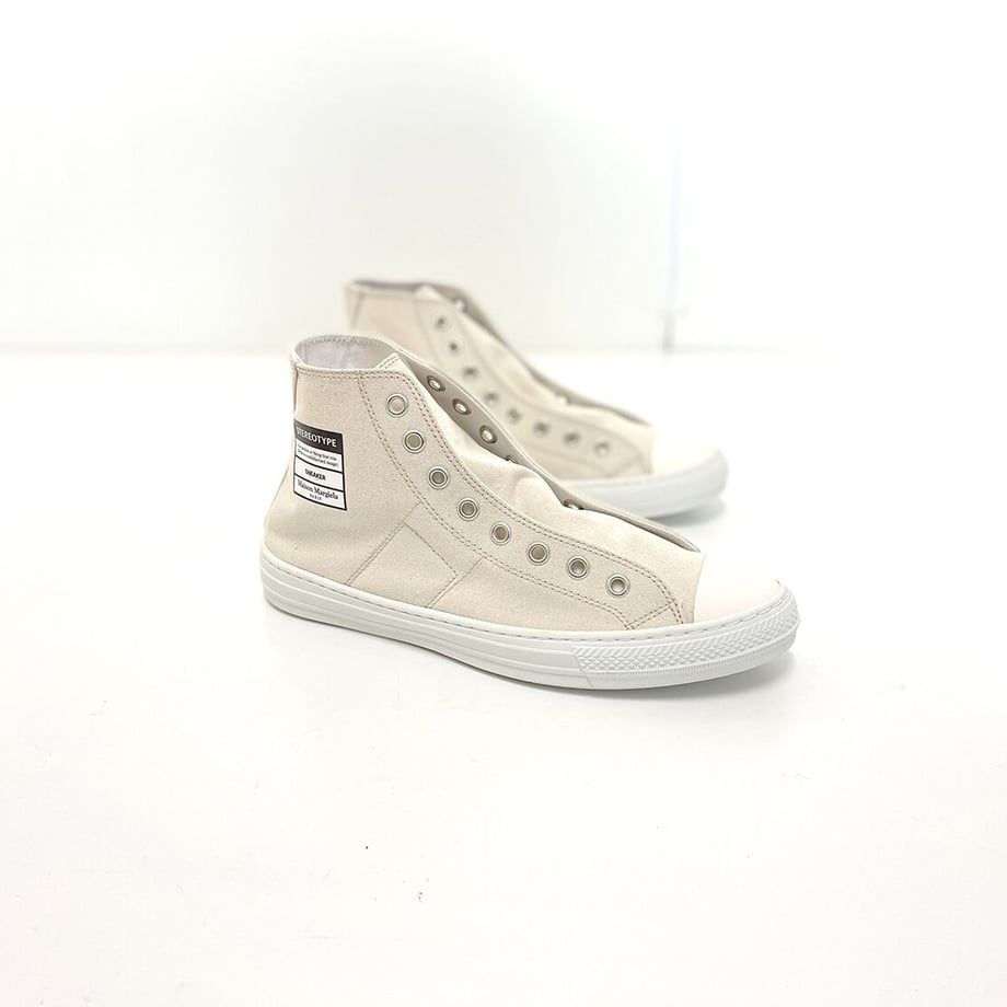 600d3b976e84d55a9495f2bb