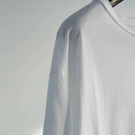 DIOR visitor logo tops