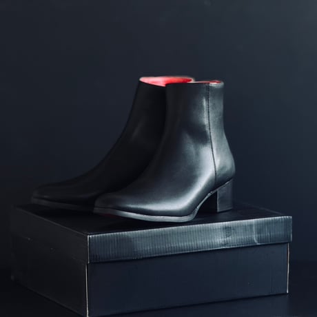 factory sample "6cm heel" side zip leather boots