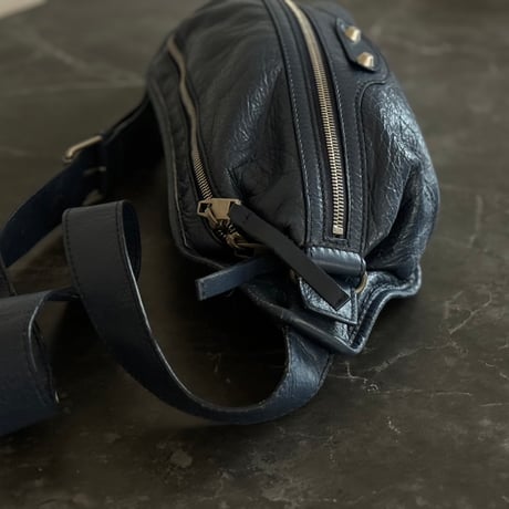 balenciaga leather shoulder bag