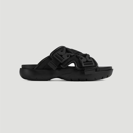 新品 bottega veneta buckle fastening sandals