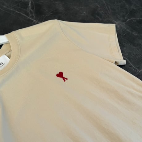 ami de coeur logo tops