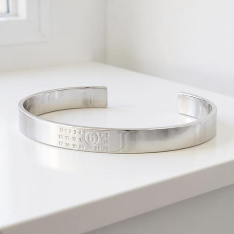 新品 mm6 logo bracelet