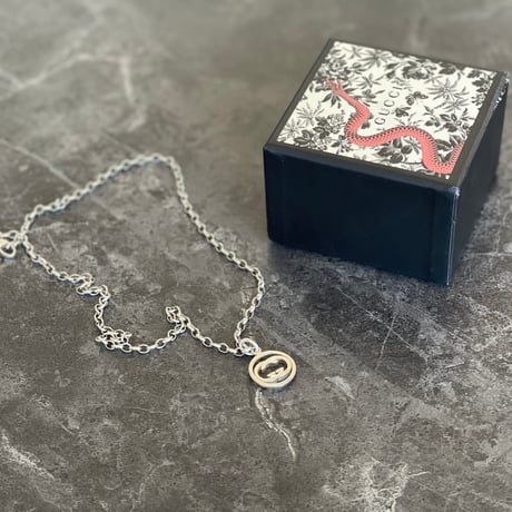 gucci interlocking G silver necklace