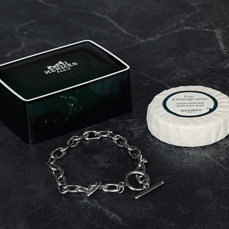 "gift box" factory sample "T bar" bracelet  + hermes soap
