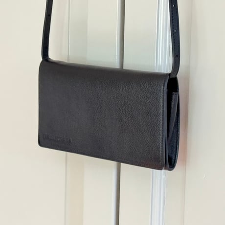 balenciaga logo leather shoulder bag