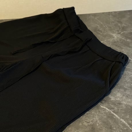 factory sample pleats oversize set up black