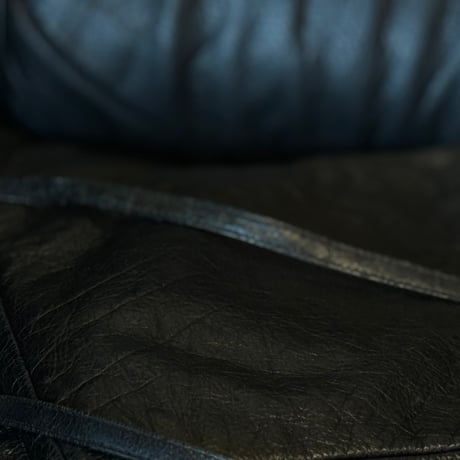 balenciaga leather shoulder bag