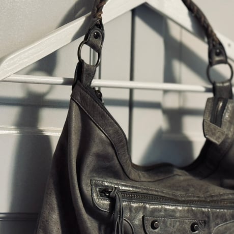 balenciaga leather shoulder bag