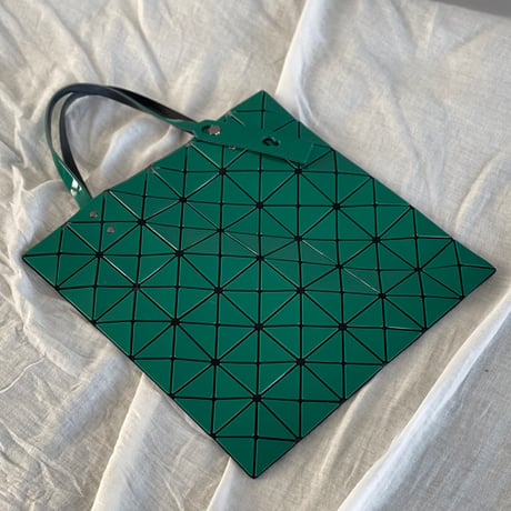 isseymiyake baobao bag green