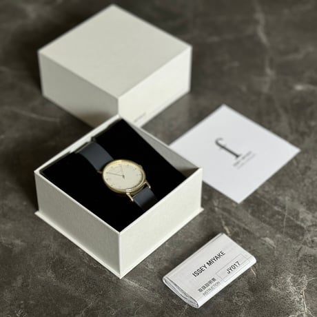 isseymiyake watch "f" designed by Ichiro Iwasaki
