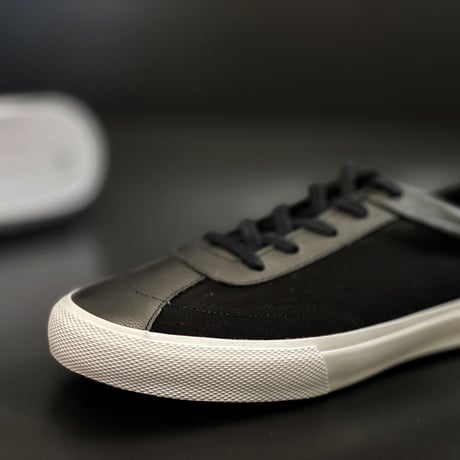 新品 mcq alexander mcqueen leather sneakers 44