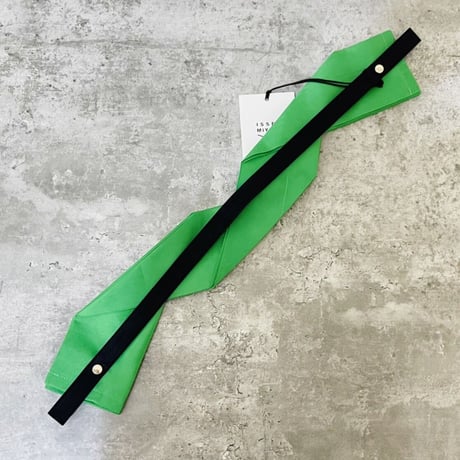 新品 isseymiyake × ittala pleats bag green