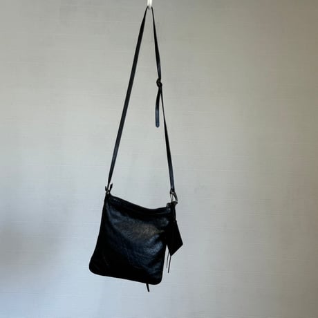 balenciaga leather shoulder bag