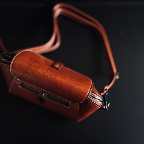 【price down】import factory sample leather shoulder bag brown