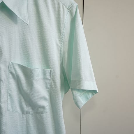 未使用 miumiu light green shirt