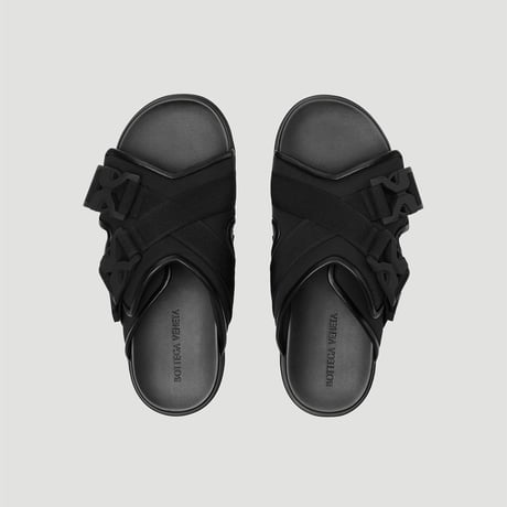 新品 bottega veneta buckle fastening sandals