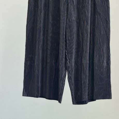 factory sample pleats wide half pants black