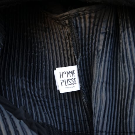 HOMME PLISSÉ ISSEY MIYAKE coat