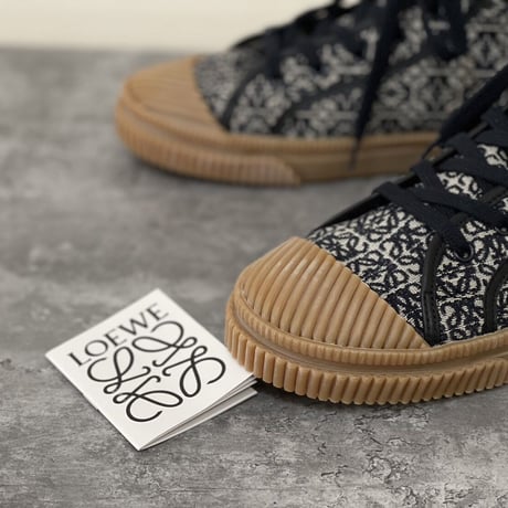 loewe anagram sneakers 41