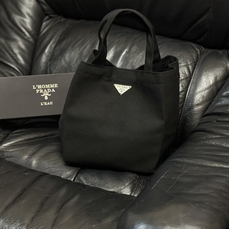 新品 prada tote bag