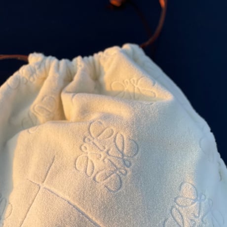 新品 loewe 2023 anagram bag