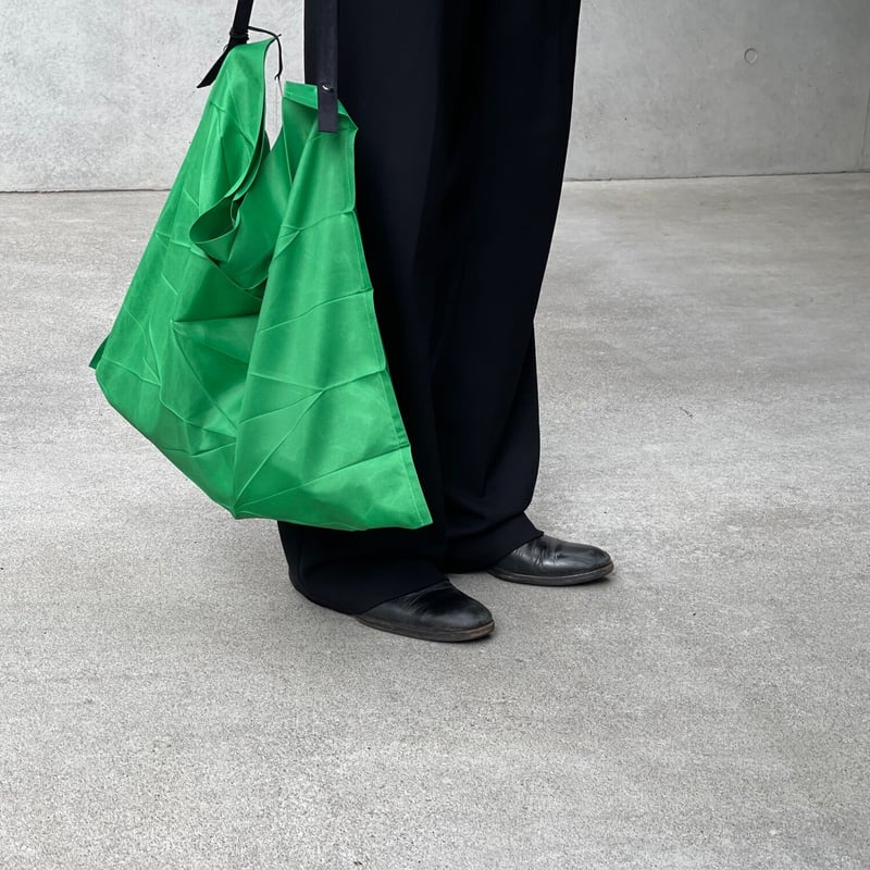 新品 isseymiyake × ittala pleats bag green | requ