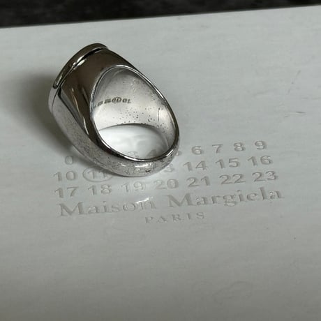 maison margiela "初期" signet lid opens ring