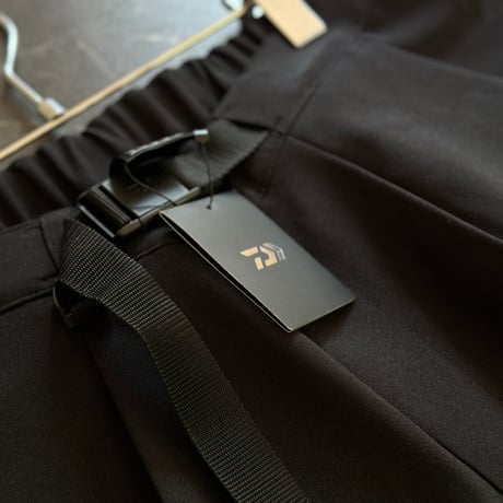 新品 daiwa tech pants black M