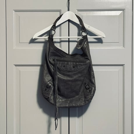 balenciaga leather shoulder bag