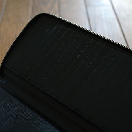 prada saffiano leather wallet