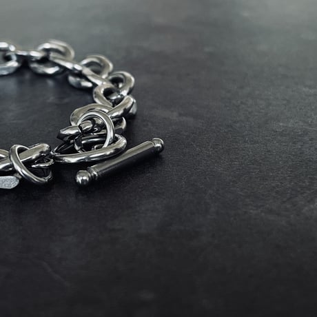 factory sample "T bar" bracelet  + hermes soap
