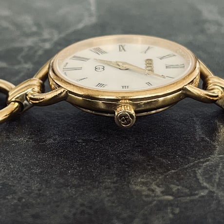 gucci vintage dress watch