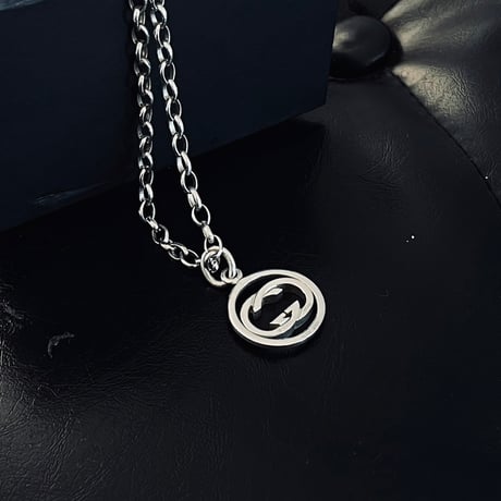 gucci interlocking G silver necklace