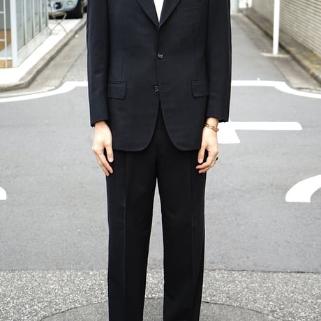 Brooks Brothers set up suit