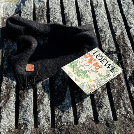 【国内正規】loewe anagram mohair muffler B