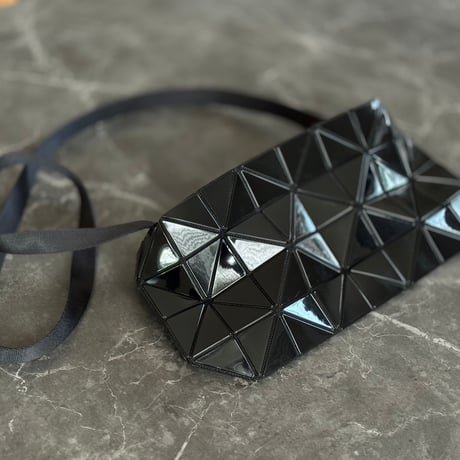 isseymiyake baobao shoulder bag