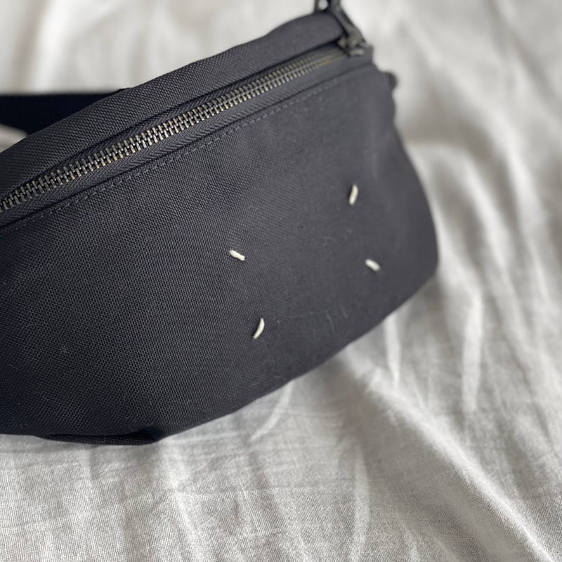 Maison Margiela Stereotype body bagマルジェラ Maison Margiela - Stereotype Belt Bag | HBX - Globally